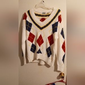 Vtg 90s Argyle Sweater size Medium (fits like large). Very clean. No snags etc.